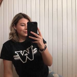 Meet your Posher, Leah